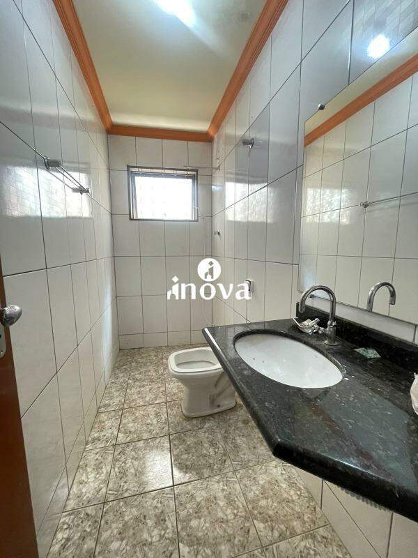 Casa Comercial para aluguel no Fabrício: 