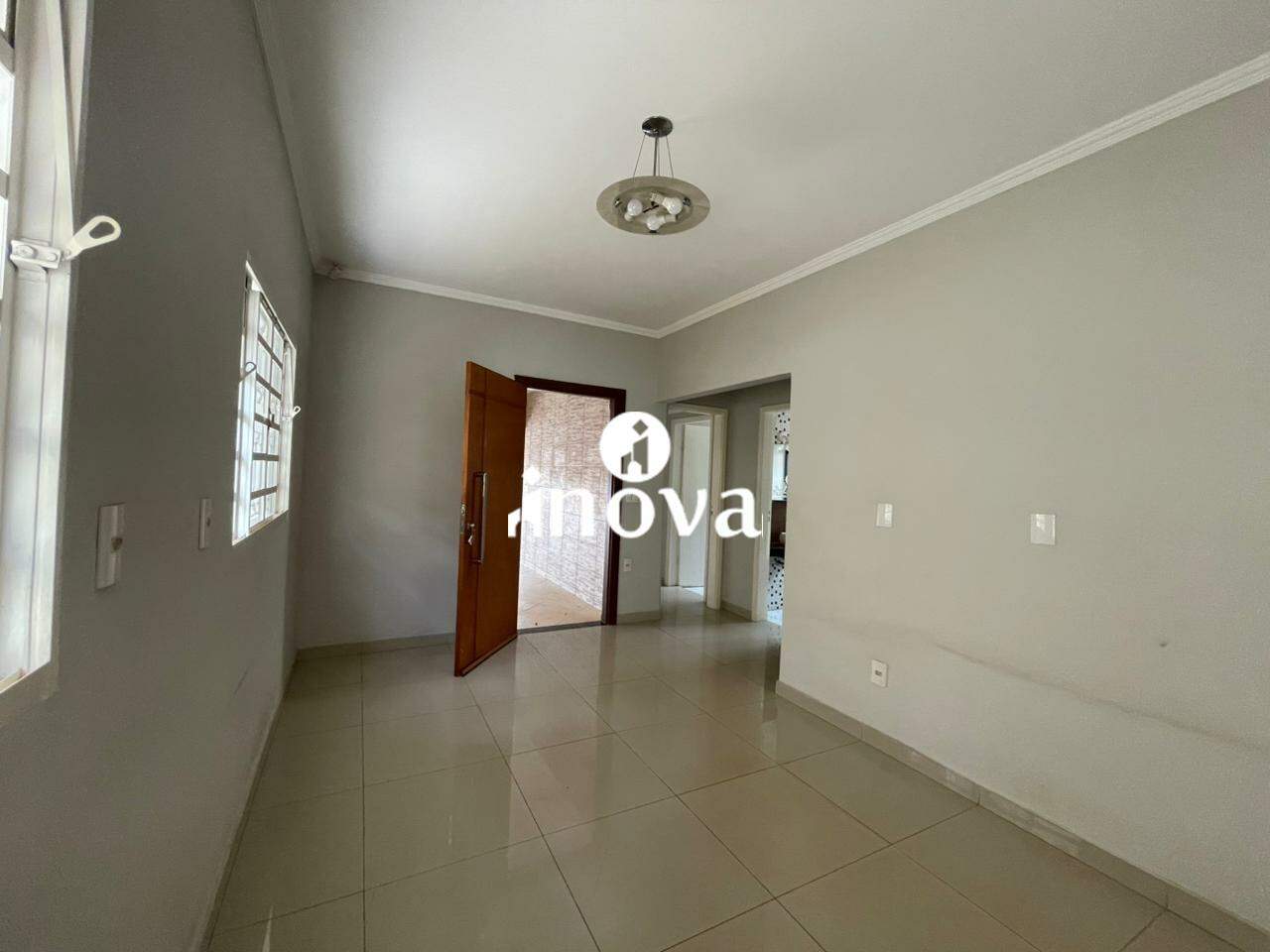 Casa à venda no Universitário: 