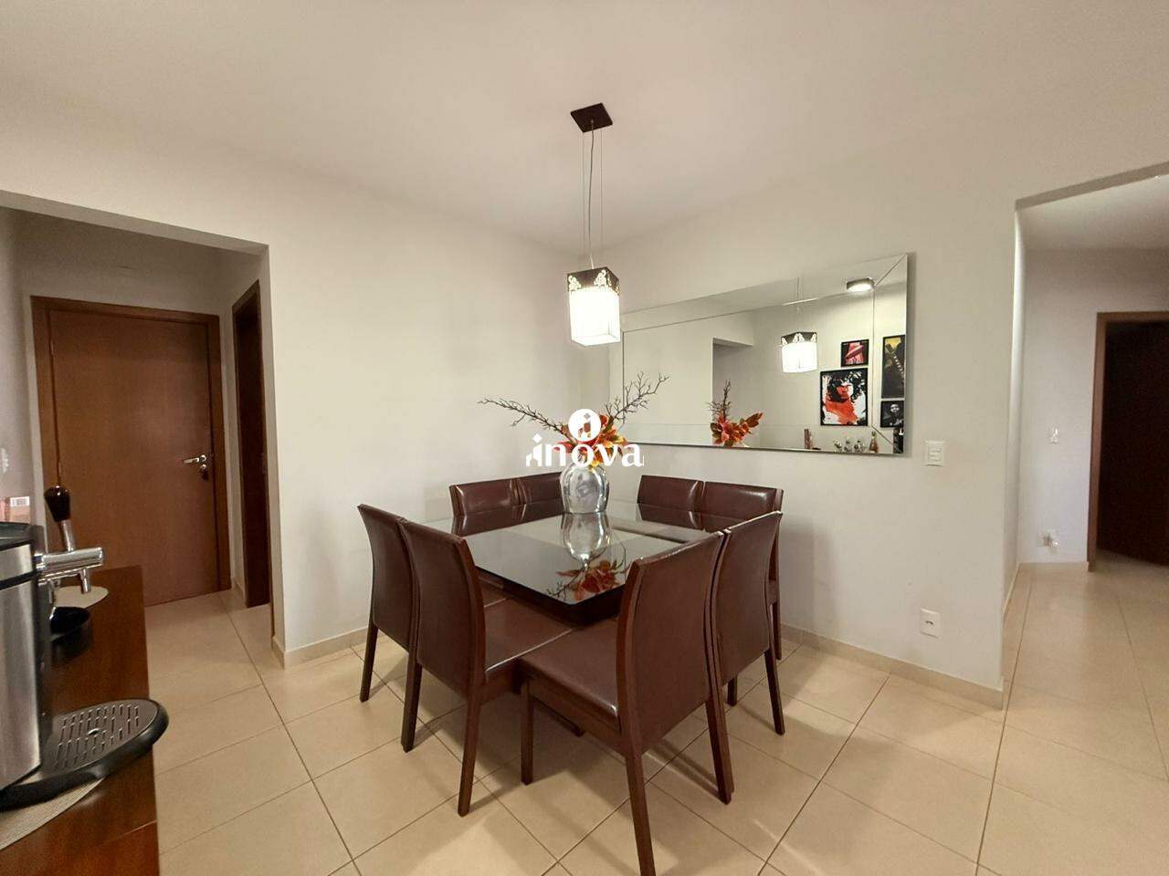 Apartamento à venda no Mercês: 