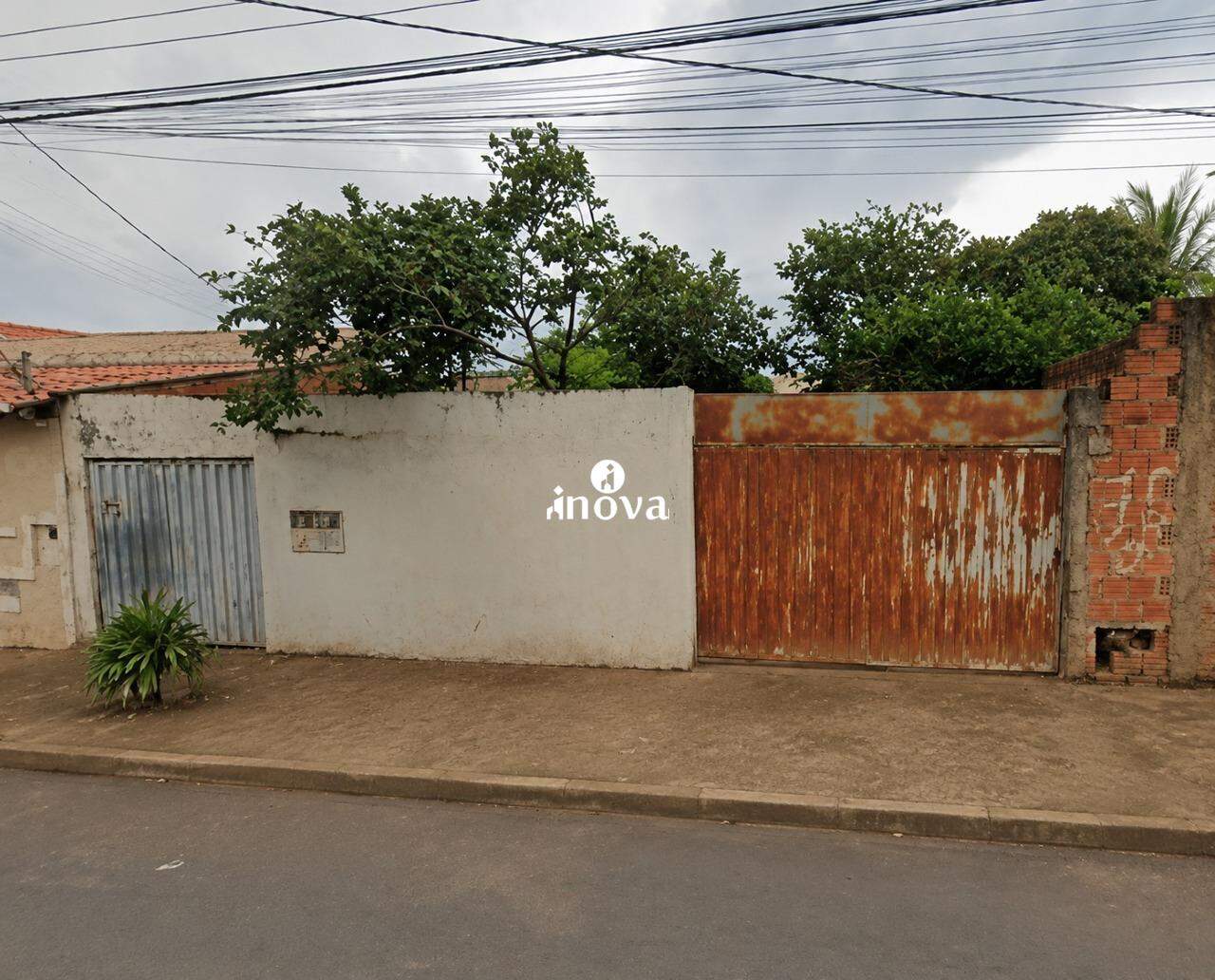 Terreno/Área à venda no Lourdes, Bairro de: 