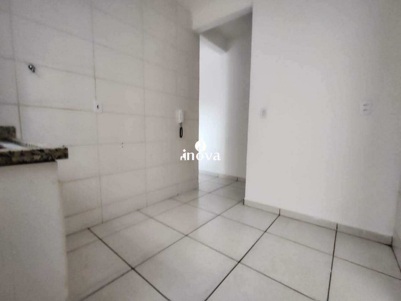 Apartamento para aluguel no Mercês: 