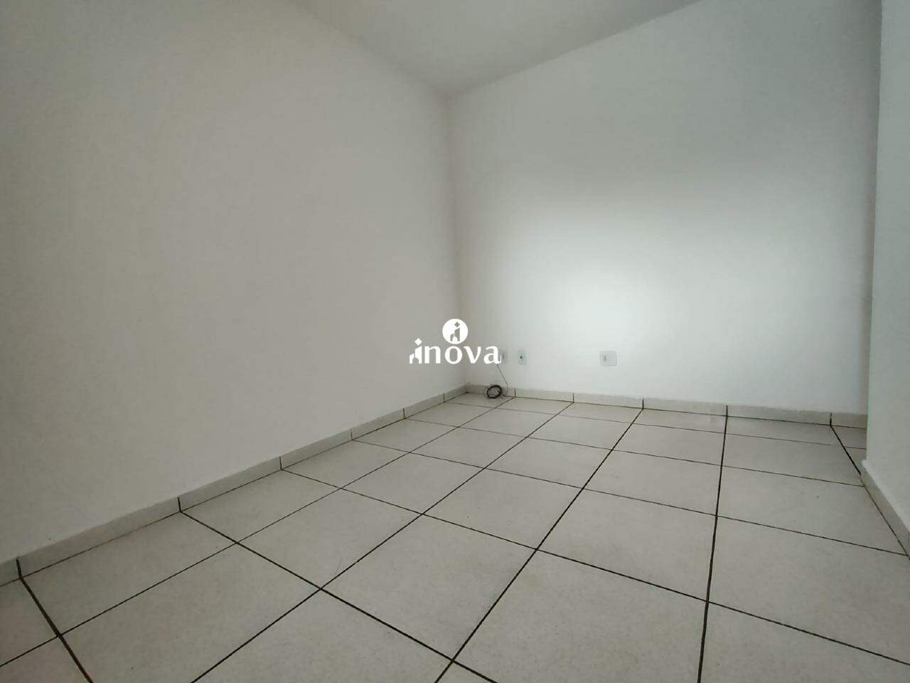 Apartamento para aluguel no Mercês: 