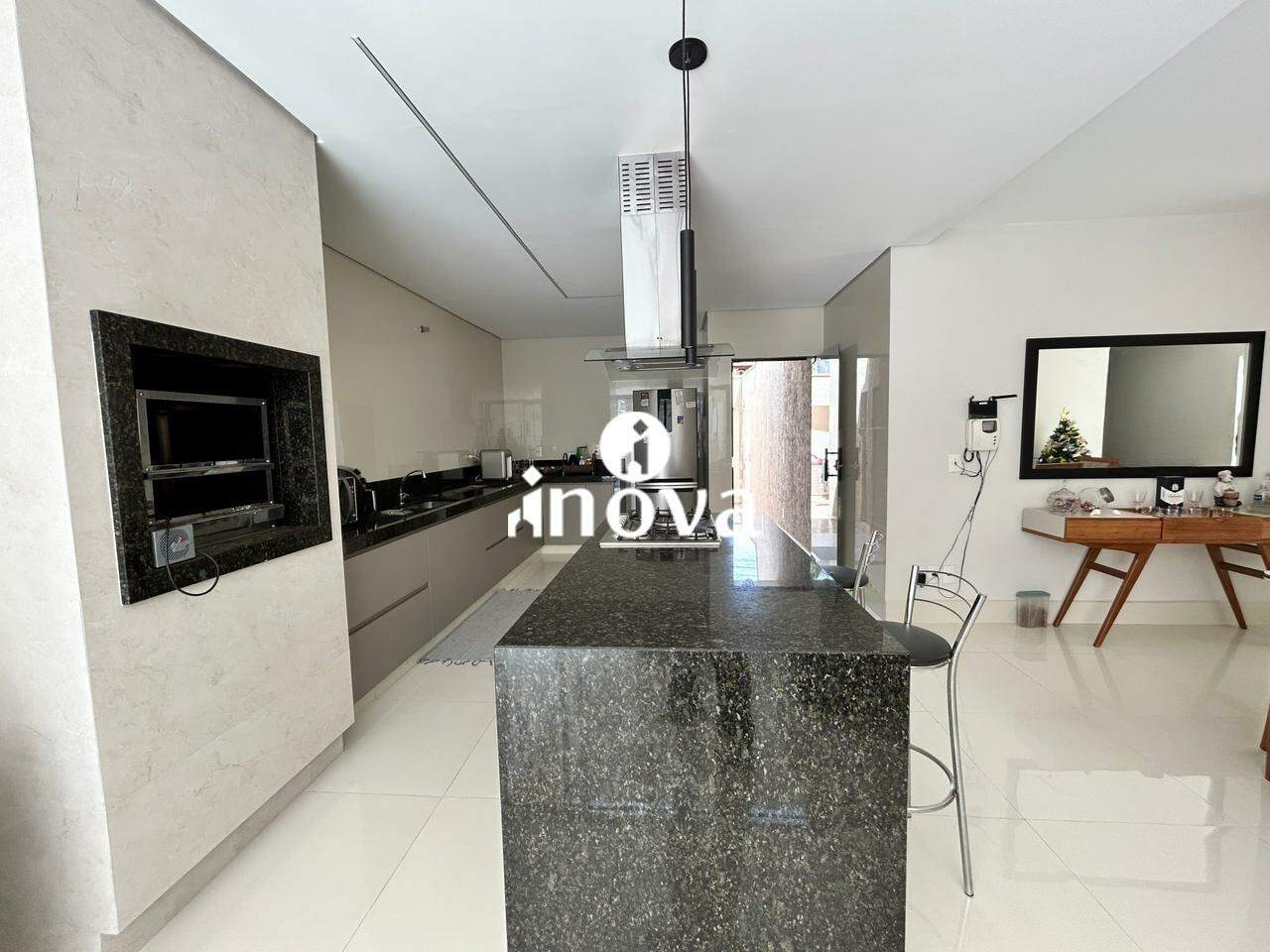 Casa à venda no Vila Olímpica: 