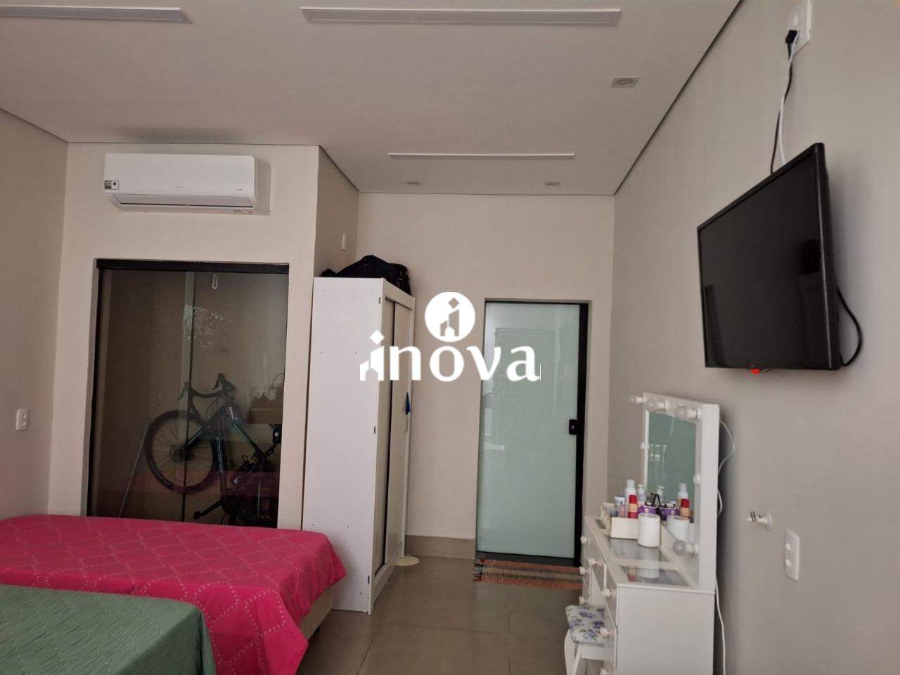 Casa à venda no Vila Olímpica: 