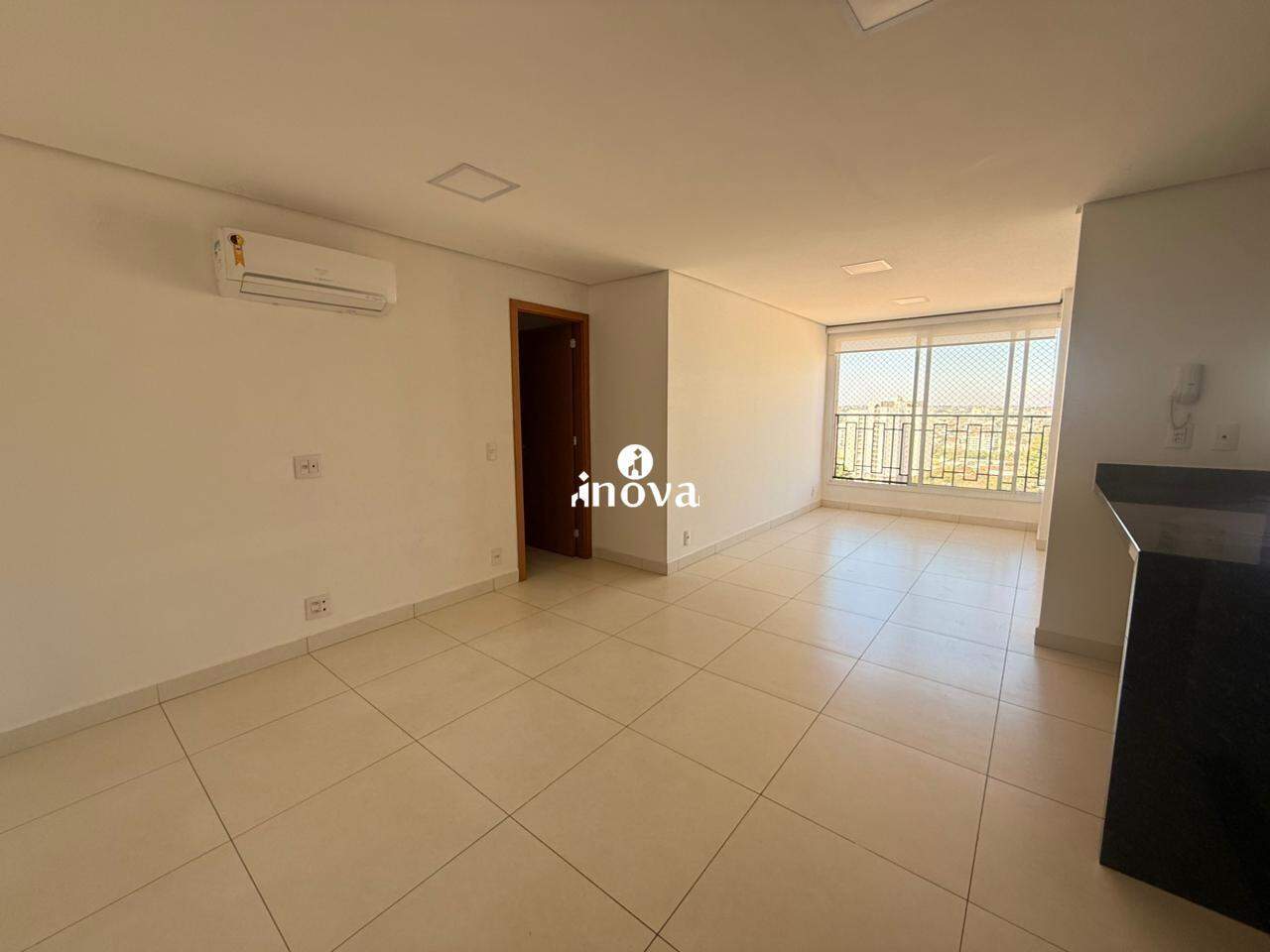 Apartamento à venda no Mercês: 