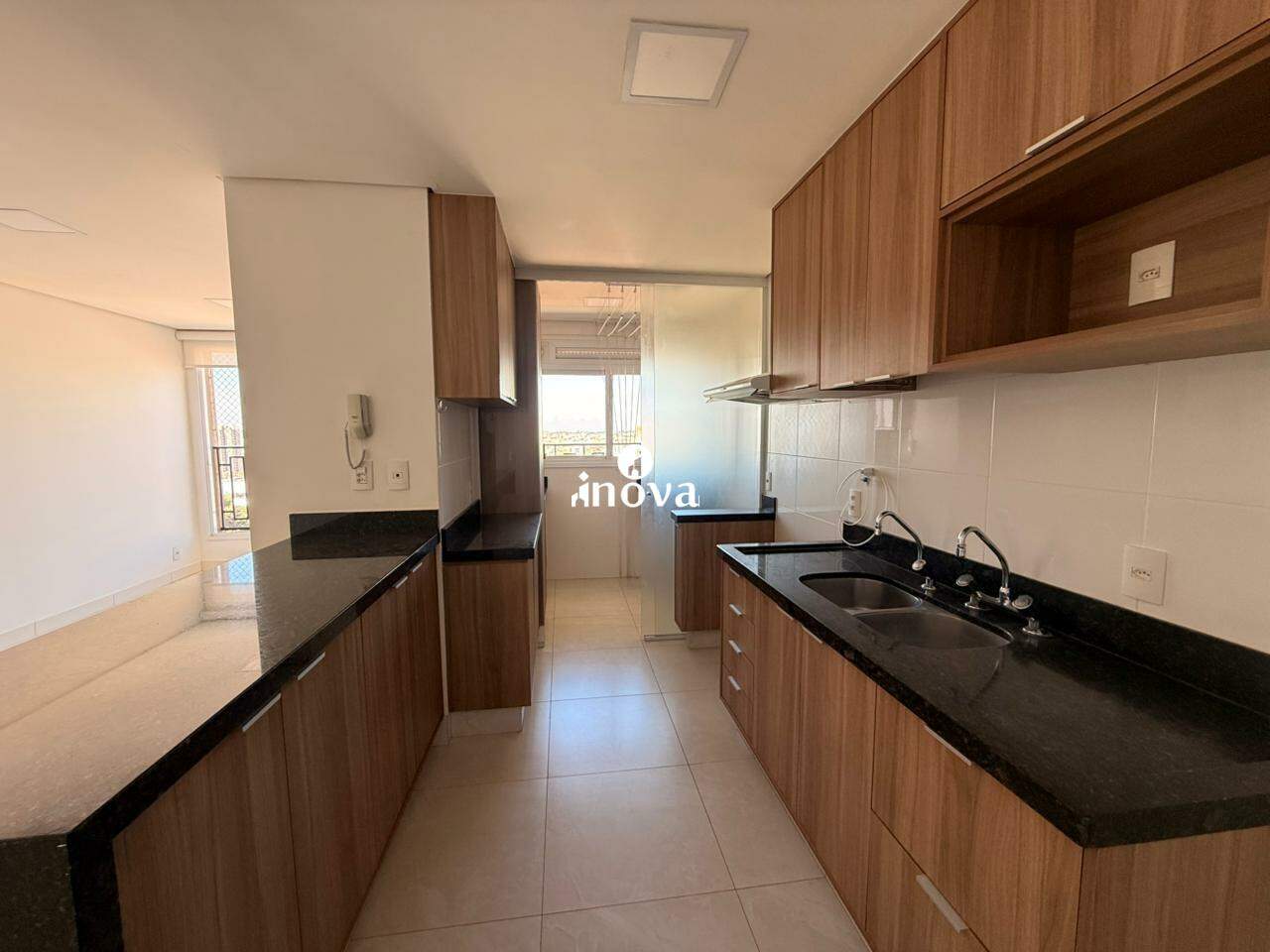 Apartamento à venda no Mercês: 