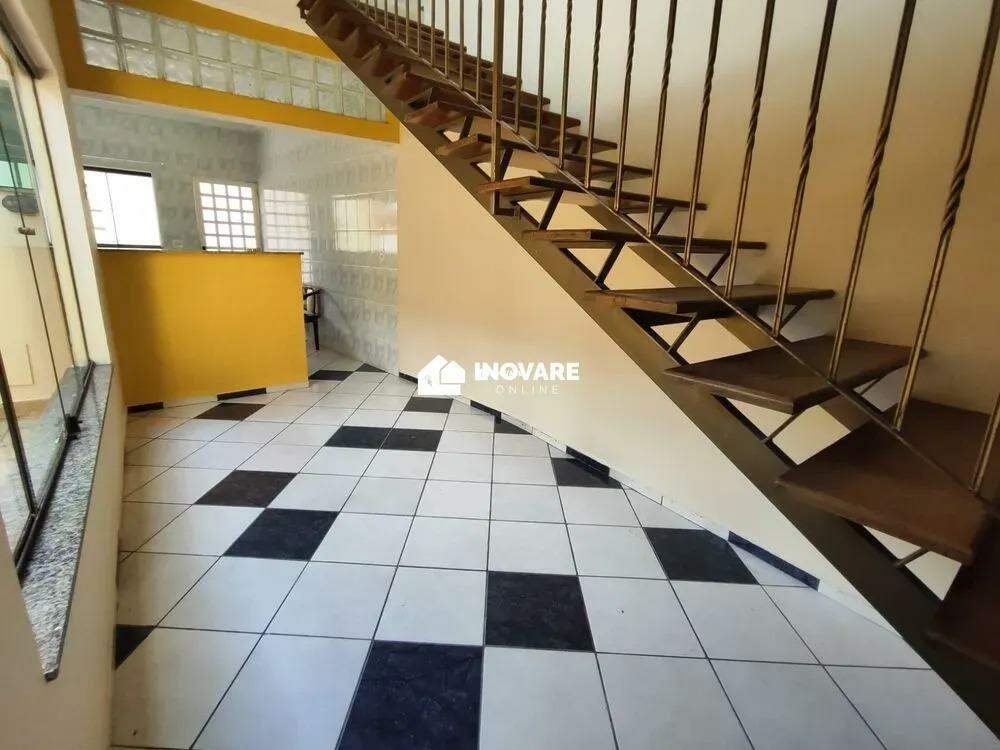 Sobrado para aluguel no Além Ponte: 