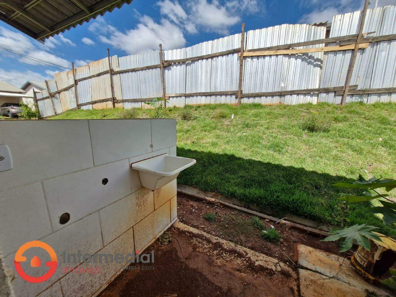 Casa para aluguel no Flora Ville: 