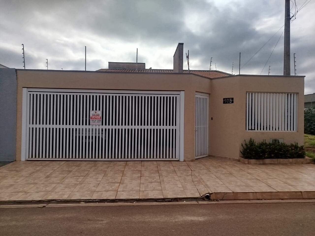 Casa à venda no Portal Ville Azaleia: 