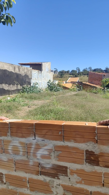 Terreno à venda no Loteamento Santa Cruz: 