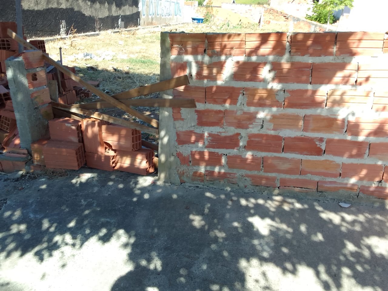 Terreno à venda no Loteamento Santa Cruz: 