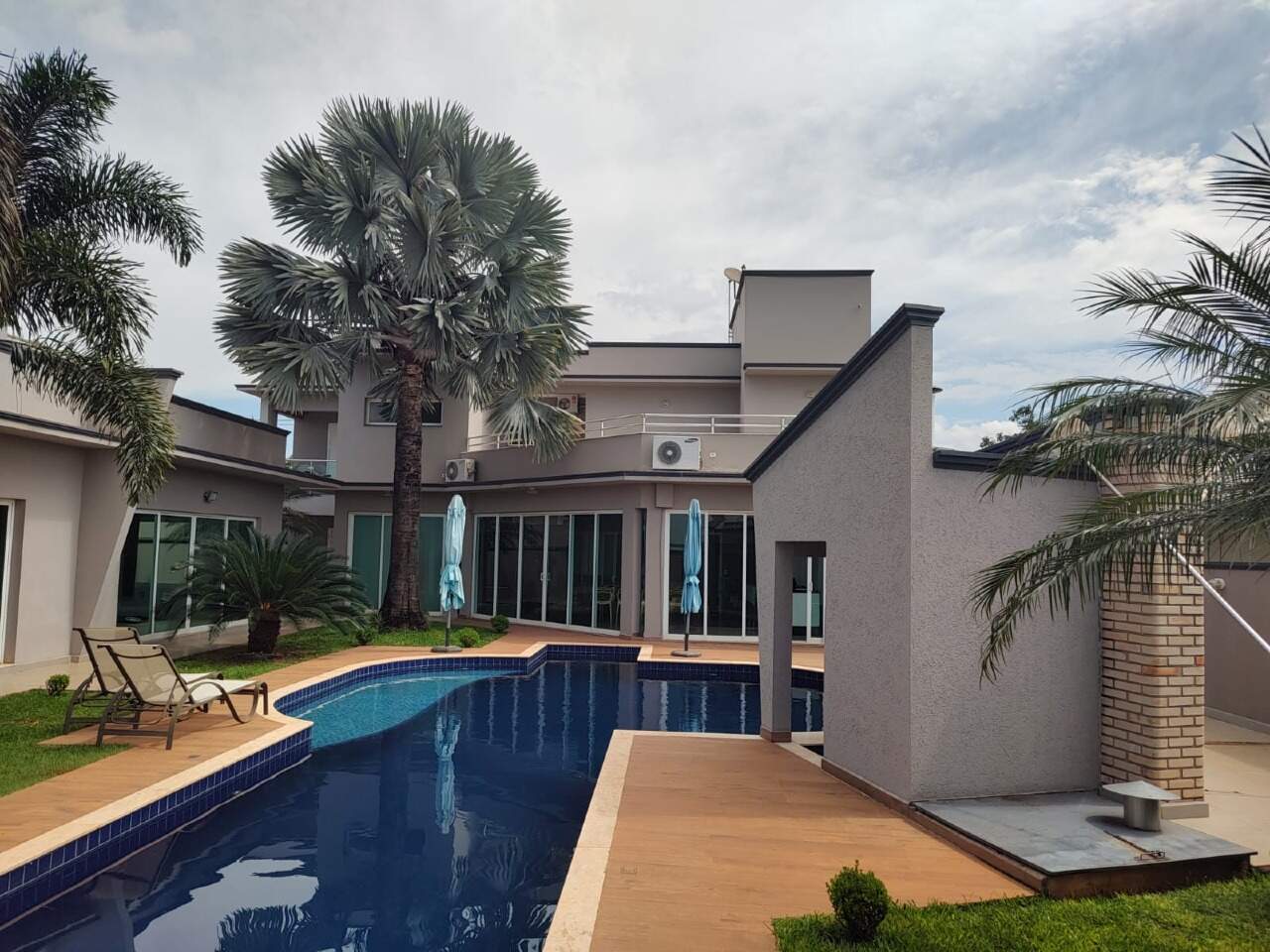 Casa à venda no Residencial Flora Ville: 