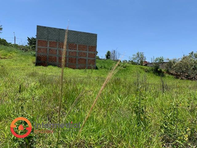 Terreno à venda no Terra de Santa Cruz I: 