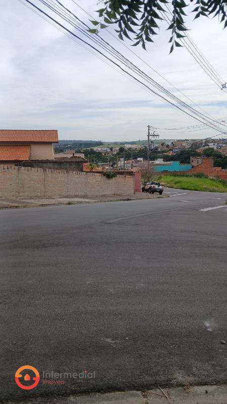 Terreno à venda no Terra de Santa Cruz I: 