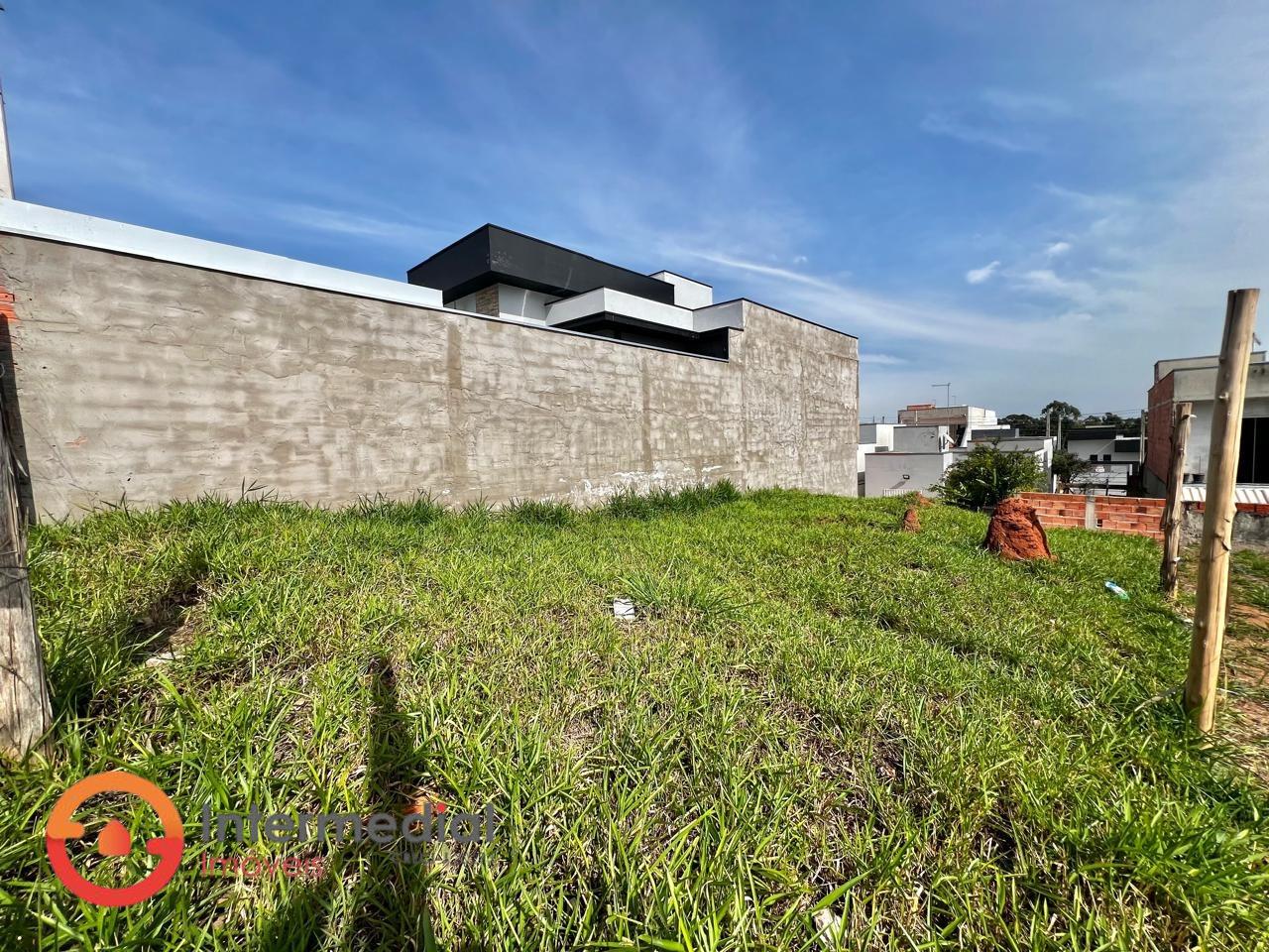 Terreno à venda no Residencial Água Branca: 