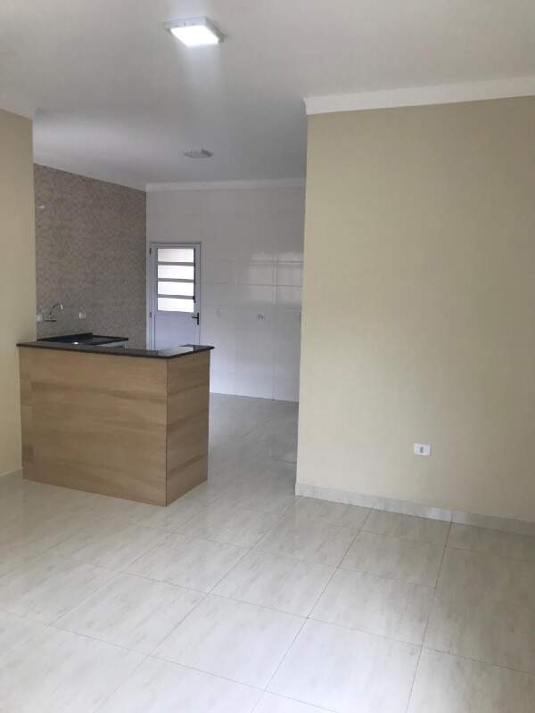 Casa para aluguel no Residencial Água Branca: 