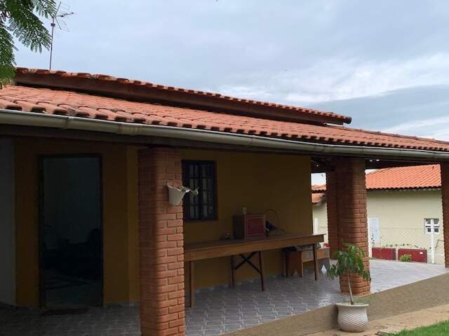 Chácara para aluguel no Jardim Santa Adelia: 