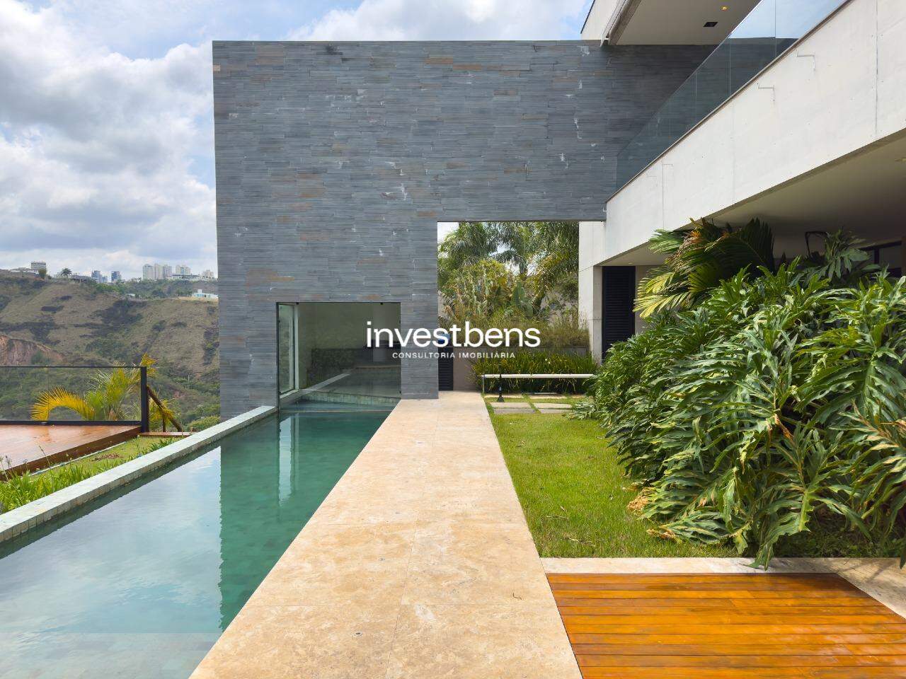 Casa à venda no Vale dos Cristais: 