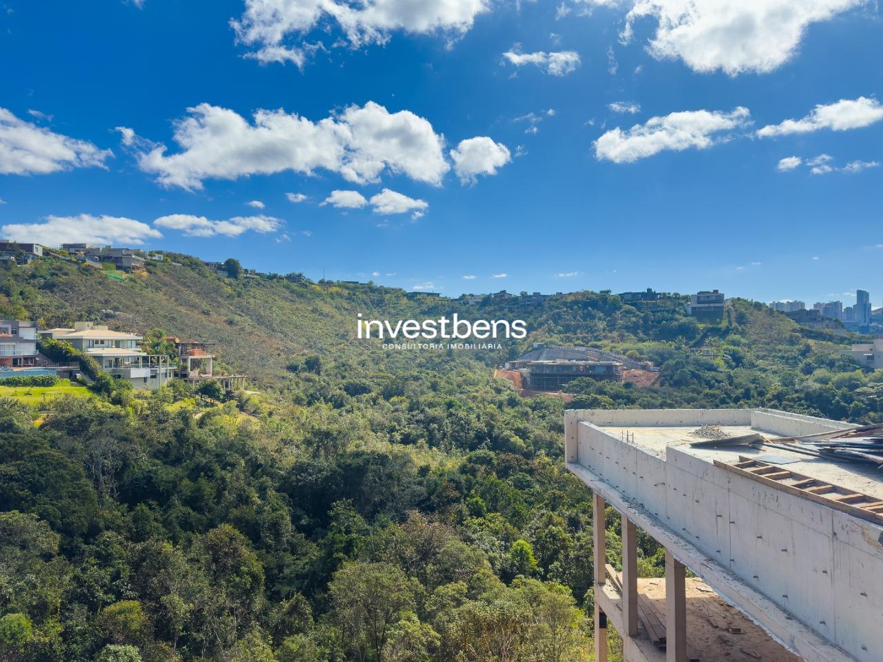 Casa em condomínio à venda no Vale dos Cristais: 