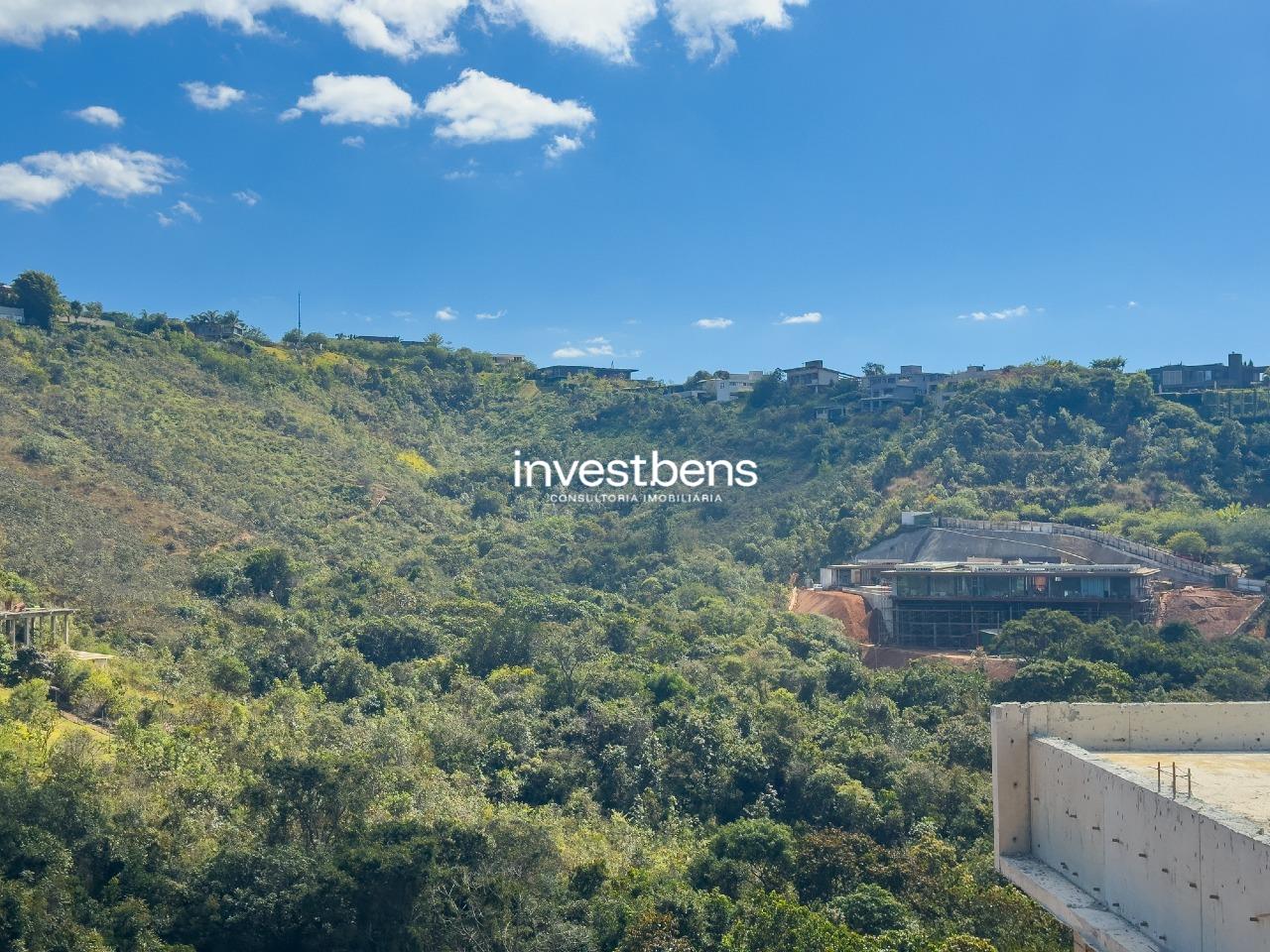 Casa em condomínio à venda no Vale dos Cristais: 