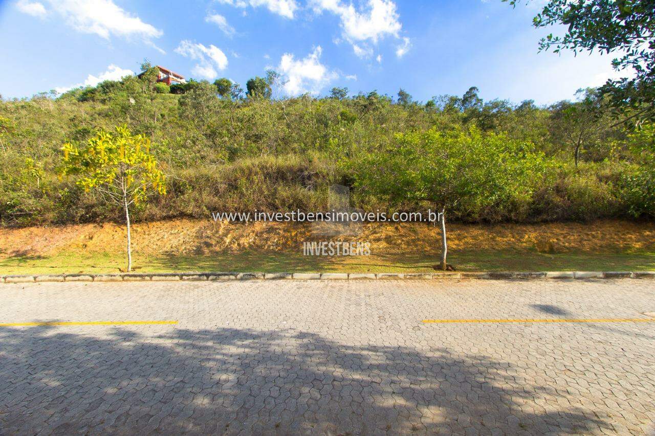 Lote em condomínio à venda no Vale dos Cristais: 
