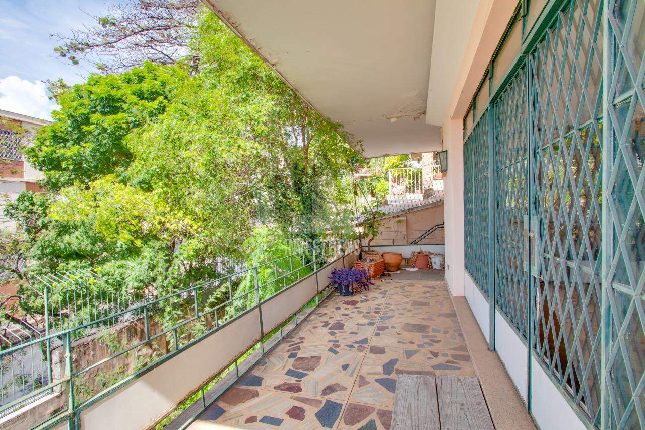 Casa à venda no Gutierrez: 