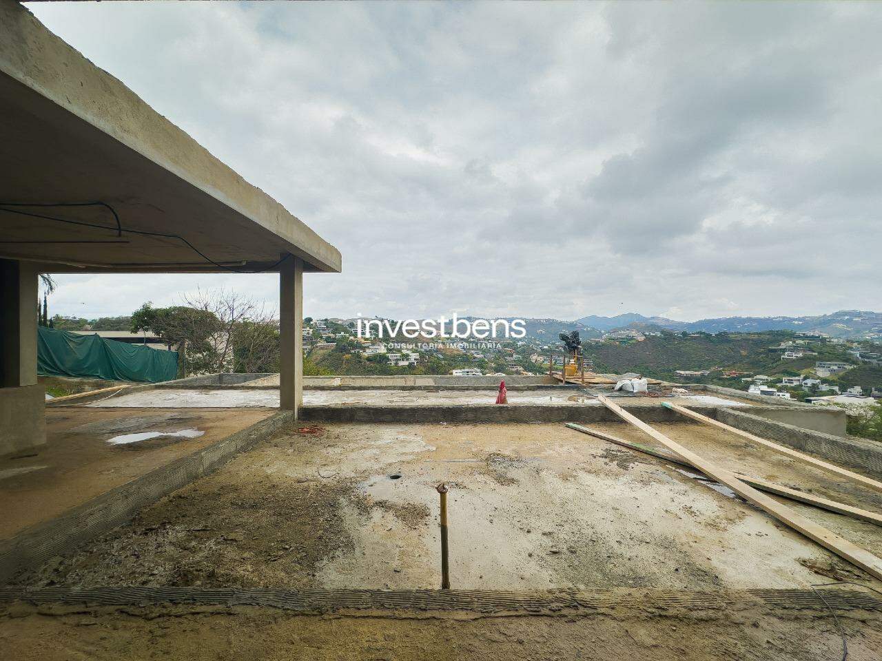 Casa à venda no Vale dos Cristais: 