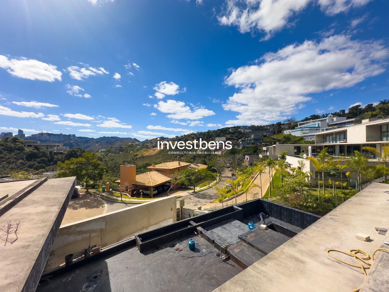 Casa em condomínio à venda no Vale dos Cristais: 