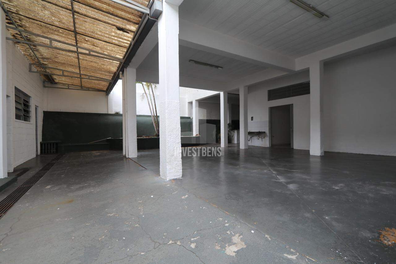 Prédio Comercial à venda no Carlos Prates: 