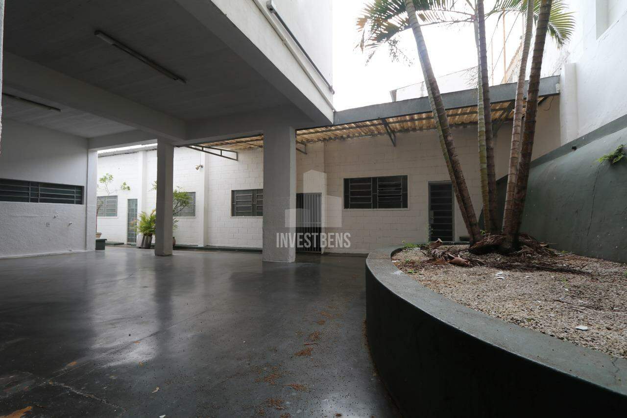 Prédio Comercial à venda no Carlos Prates: 
