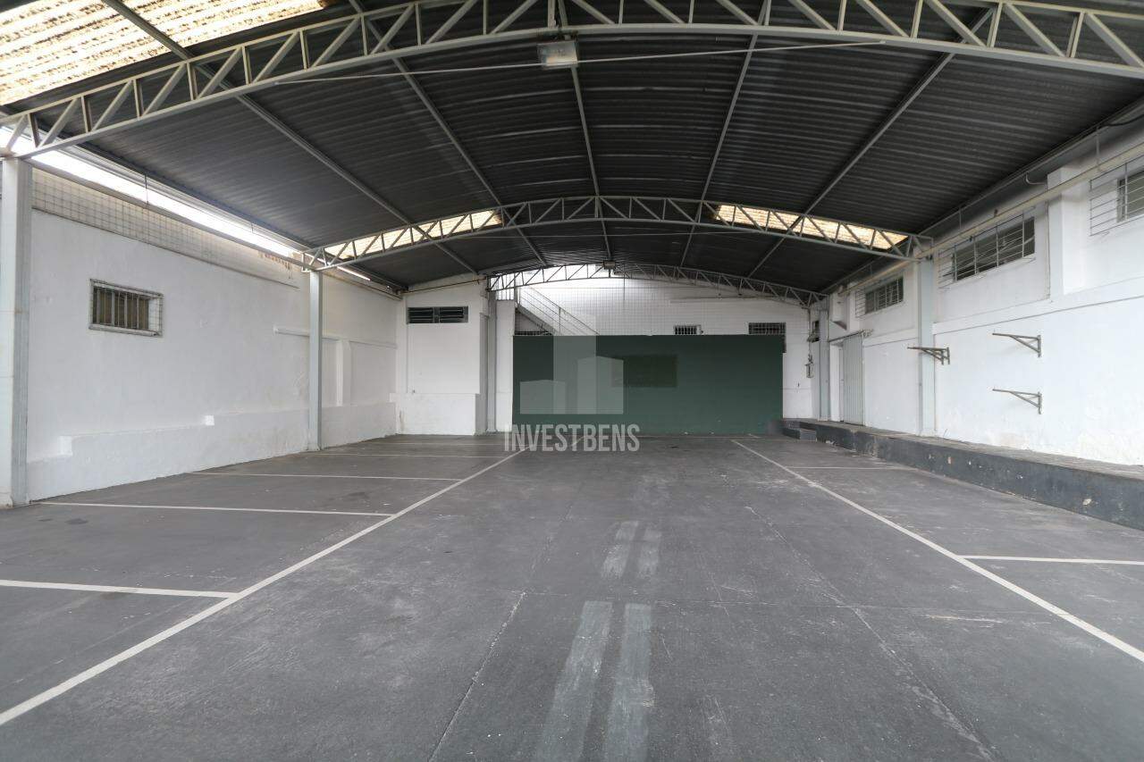 Prédio Comercial à venda no Carlos Prates: 