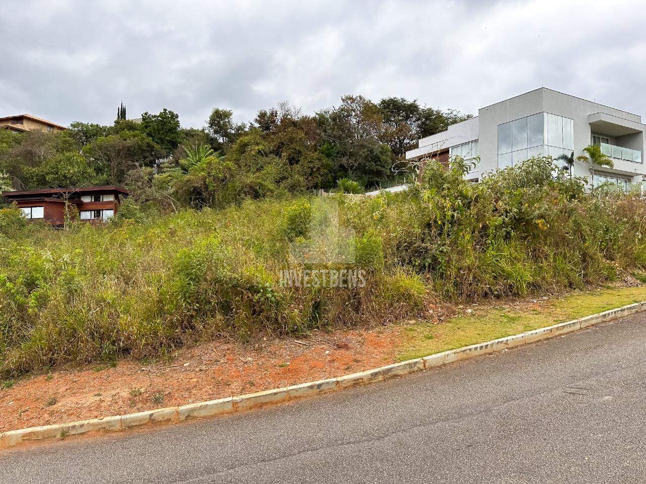 Lote em condomínio à venda no Mirante da Mata: 