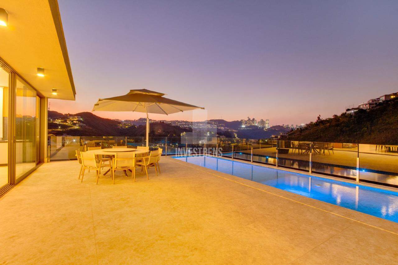 Casa à venda no Vale dos Cristais: 