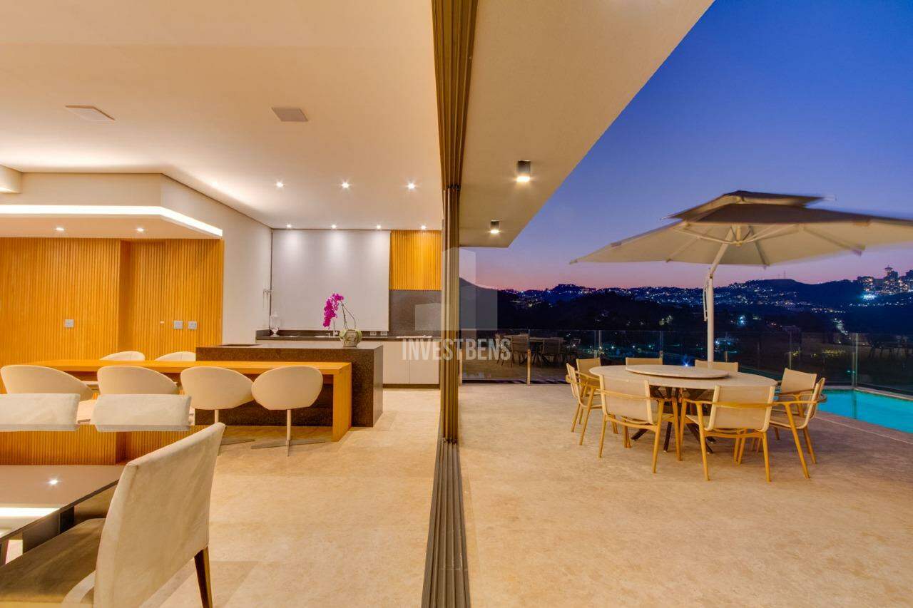 Casa à venda no Vale dos Cristais: 