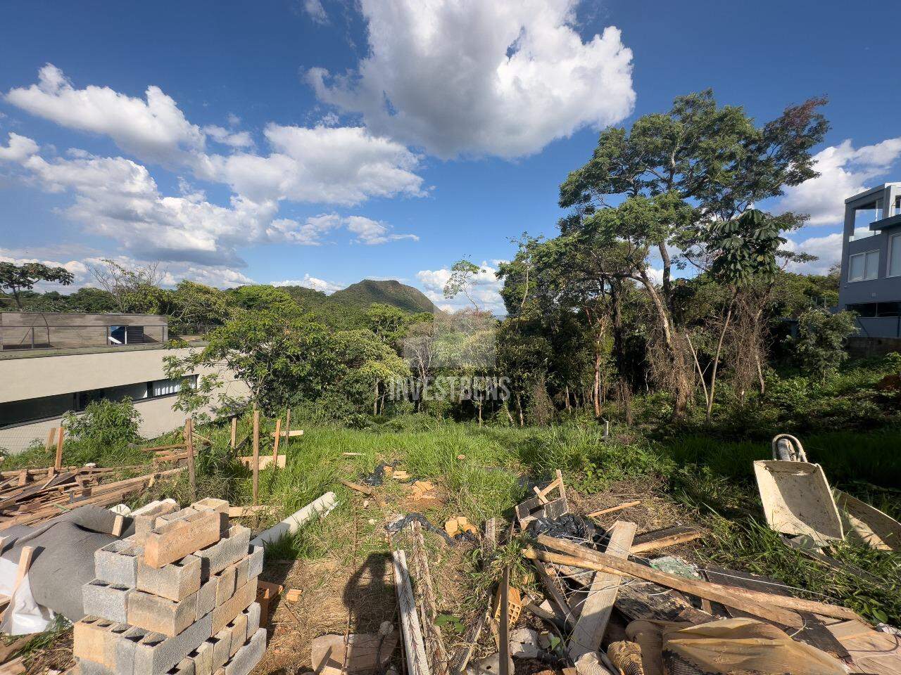 Lote em condomínio à venda no Mirante da Mata: 