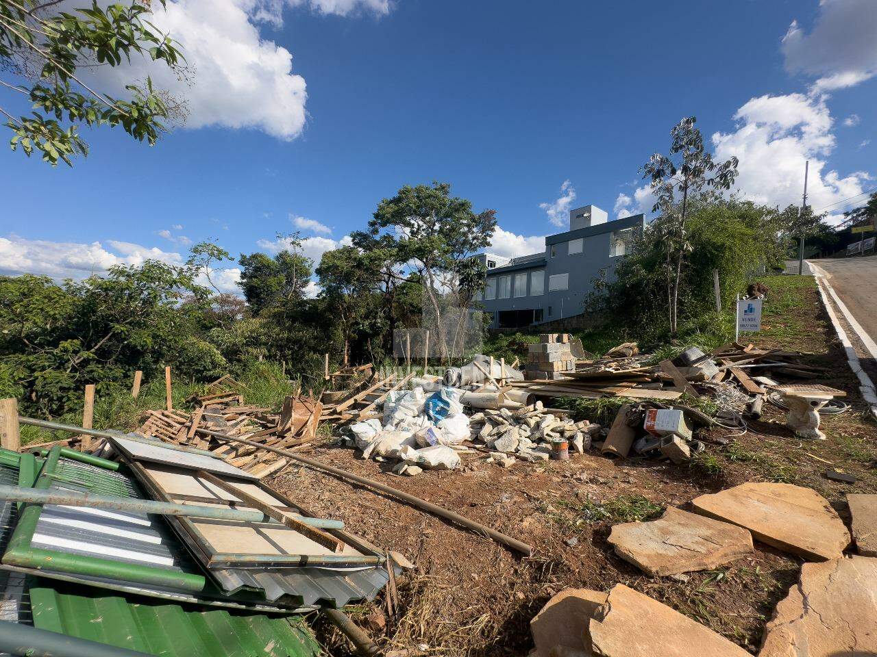 Lote em condomínio à venda no Mirante da Mata: 
