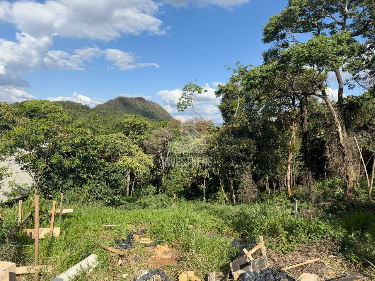 Lote em condomínio à venda no Mirante da Mata: 