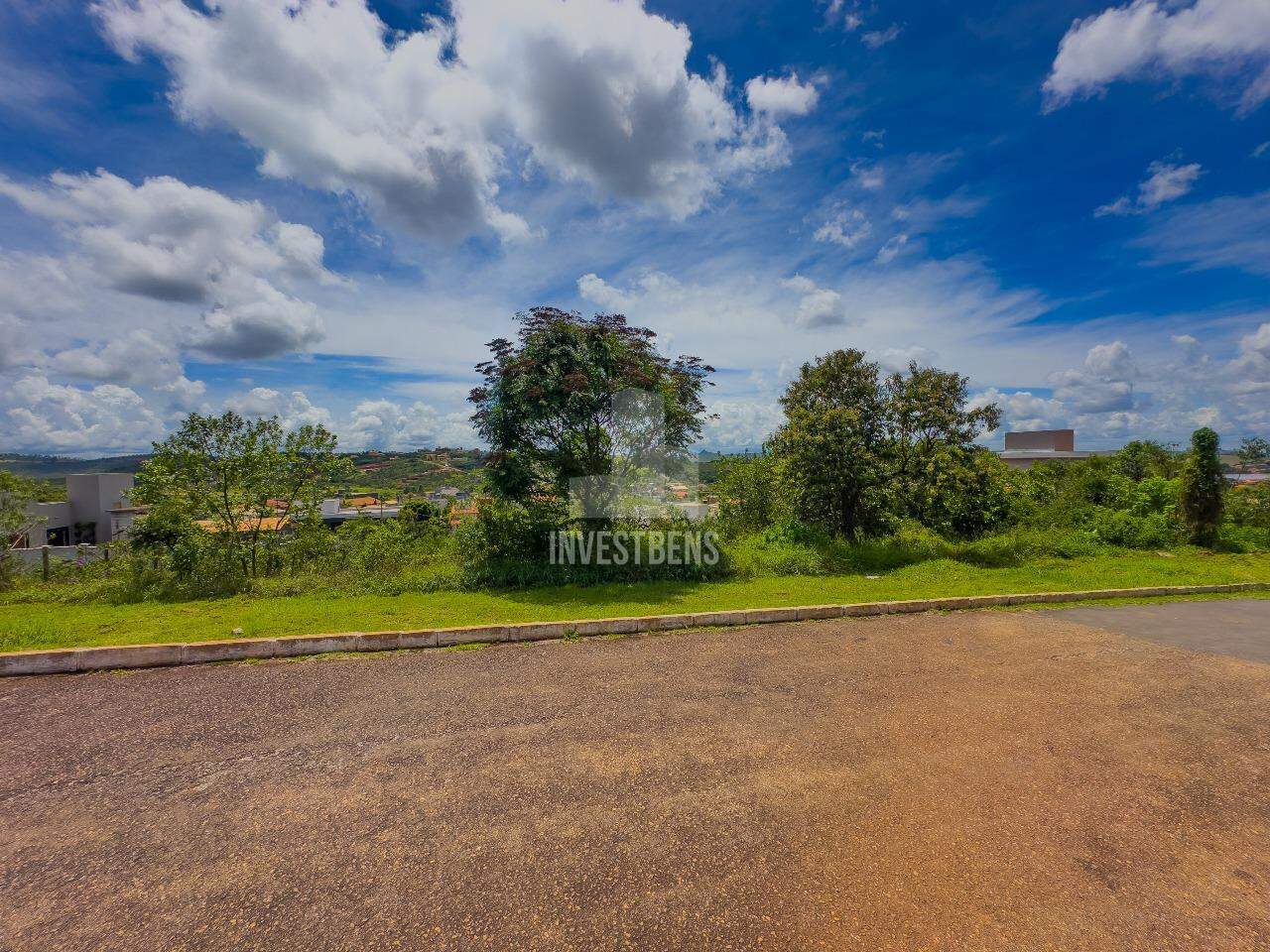 Lote em condomínio à venda no Ville des Lacs: 