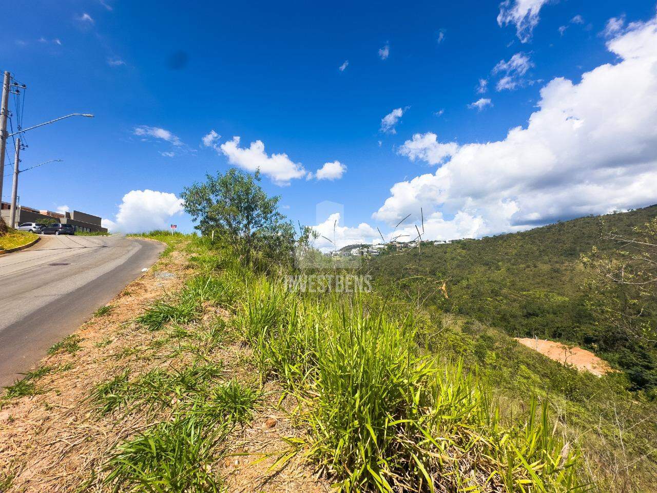Lote em condomínio à venda no Vila Del Rey: 