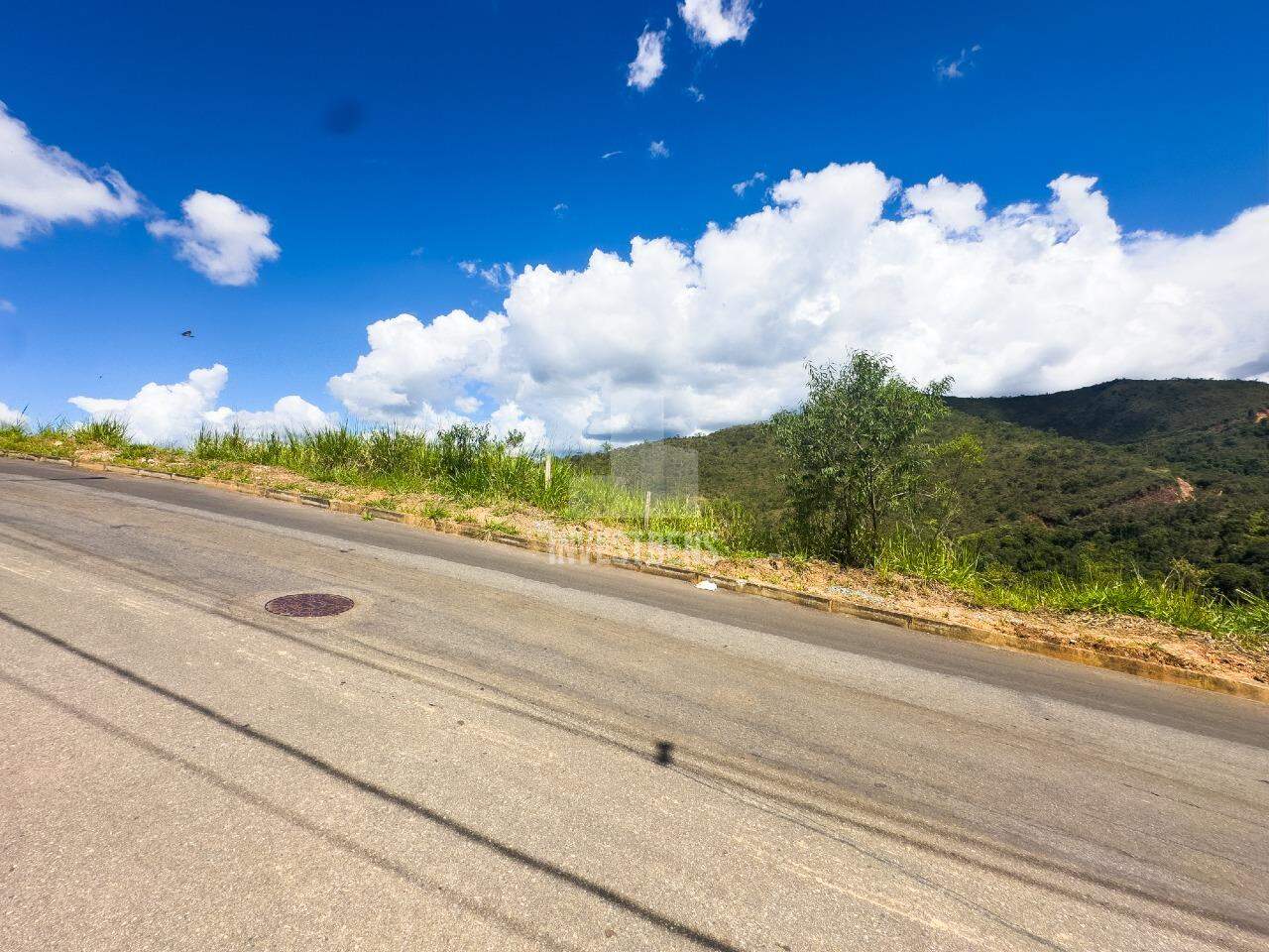 Lote em condomínio à venda no Vila Del Rey: 