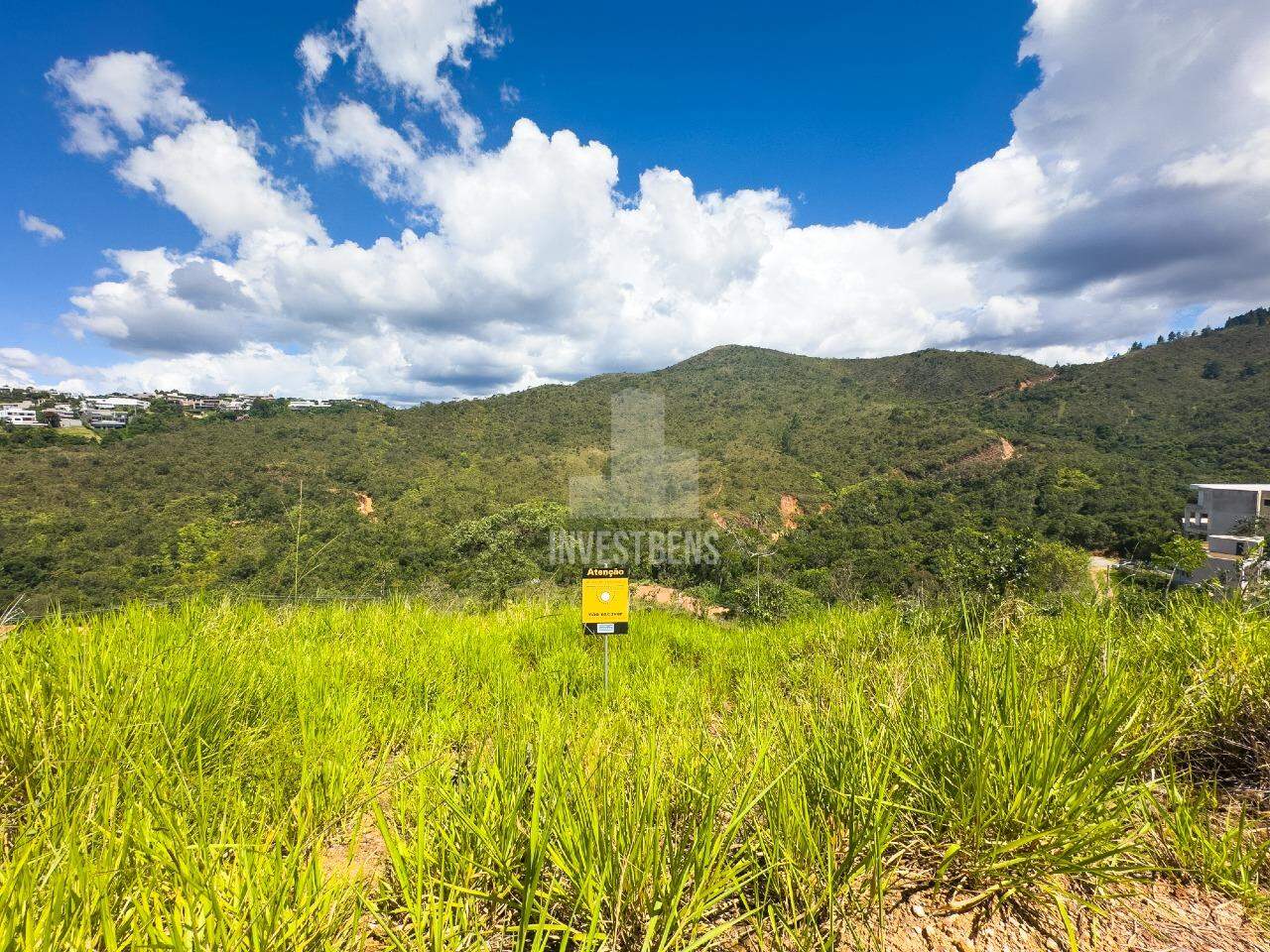 Lote em condomínio à venda no Vila Del Rey: 