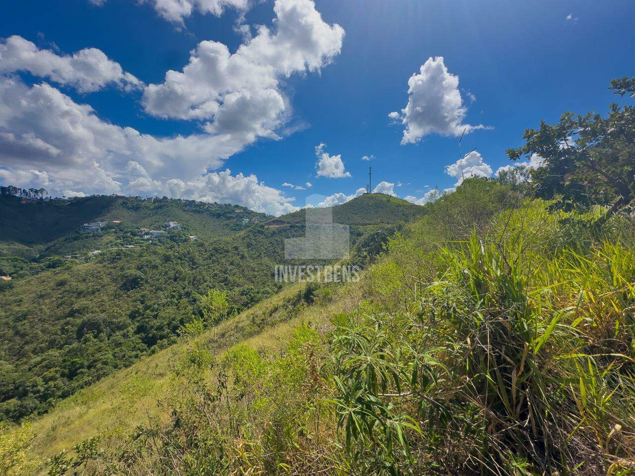 Lote em condomínio à venda no Vila Del Rey: 