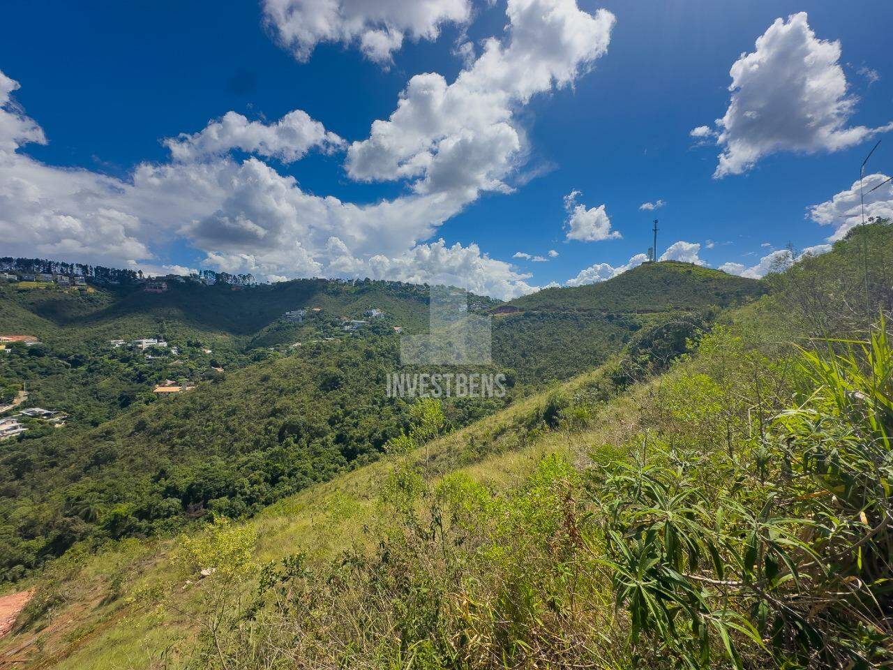 Lote em condomínio à venda no Vila Del Rey: 