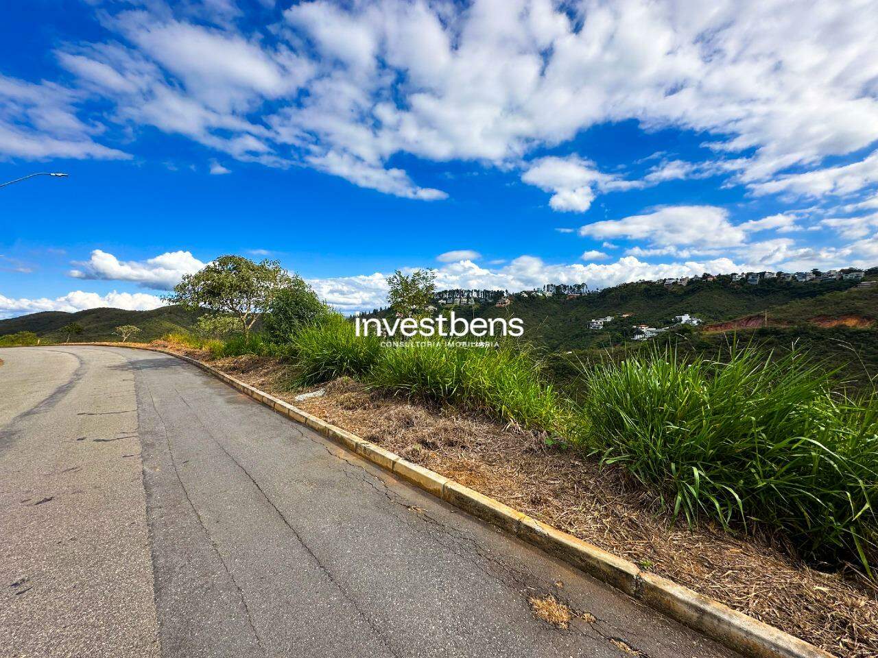Lote em condomínio à venda no Vila Del Rey: 