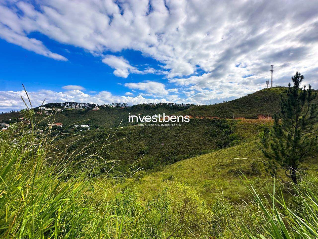 Lote em condomínio à venda no Vila Del Rey: 
