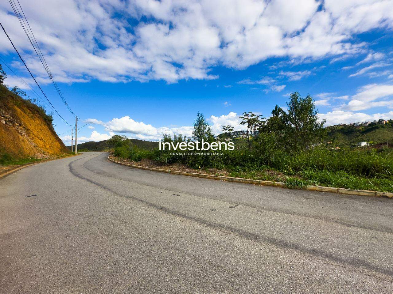Lote em condomínio à venda no Vila Del Rey: 