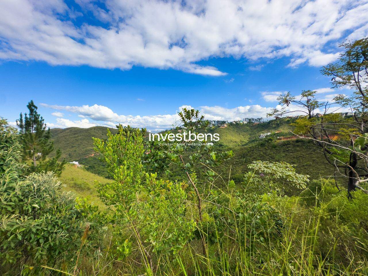 Lote em condomínio à venda no Vila Del Rey: 