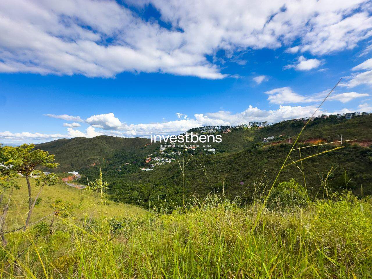 Lote em condomínio à venda no Vila Del Rey: 