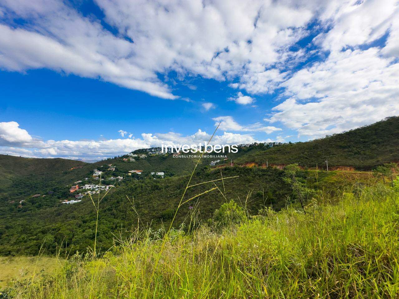 Lote em condomínio à venda no Vila Del Rey: 