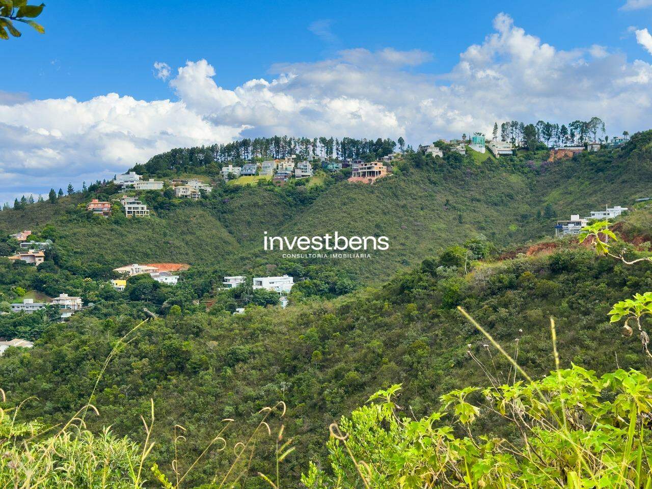 Lote em condomínio à venda no Vila Del Rey: 
